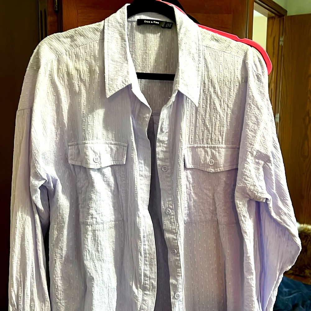 Doe and Rae lavender long sleeve shirt